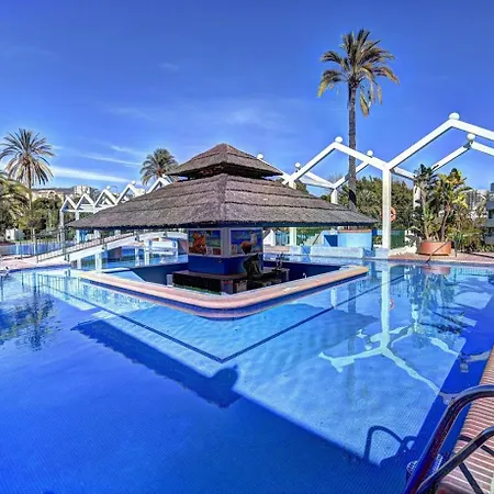 Apartment Sea Front With Large Terrace In Benalbeach Benalmadena